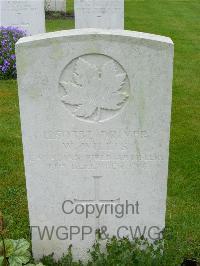 Etaples Military Cemetery - Willis, W